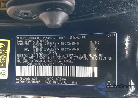 2018 Toyota Highlander Xle z USA, uszkodzony, nr VIN 5TDJZRFH3JS532157